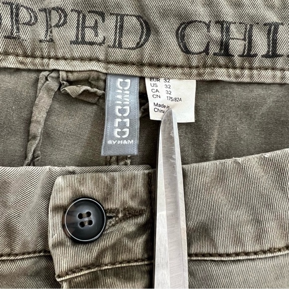 H&M Cropped Dropped Crotch Chinos Men's Sz 32 - Picture 6 of 8
